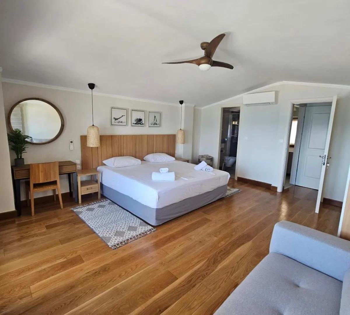 Exceptional Beachfront Villa Blue Pearl Pefkochori